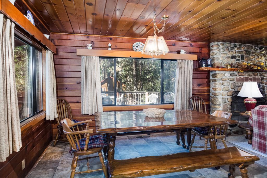 55 Deer Creek Chalé Wawona